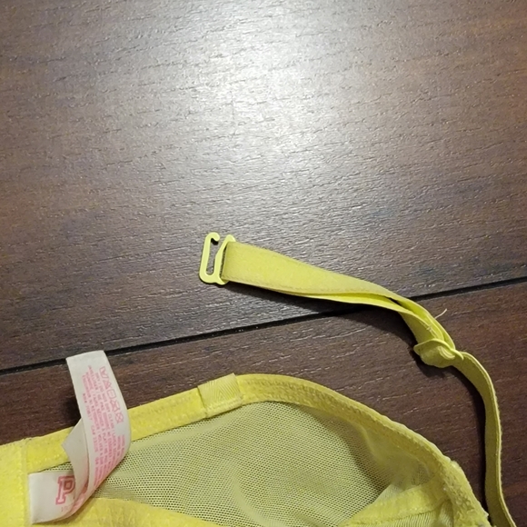 PINK Victoria’s Secret Yellow Push Up Bra - Picture 5 of 6